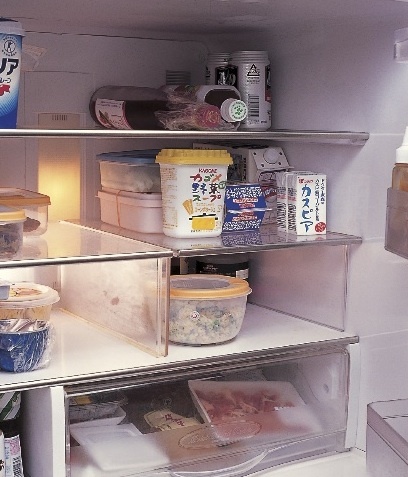 冷蔵庫の詰め込みすぎは電気代アップのもと！