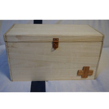 ダイソー木材で救急箱をハンドメイド