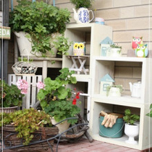 玄関前を飾る手作りウッドボックス!