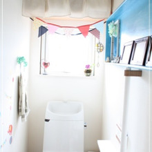 タンスの引き出しをトイレの飾り棚に!