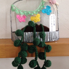 編み編みグリーンネックレス