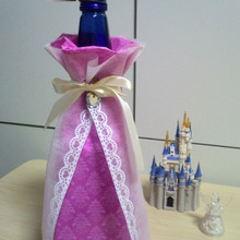 100均袋でボトルのドレス風ラッピング
