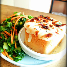 ちび食パンのはしっこで