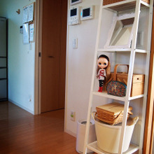 IKEAのシェルフで作るリビングのママコーナー