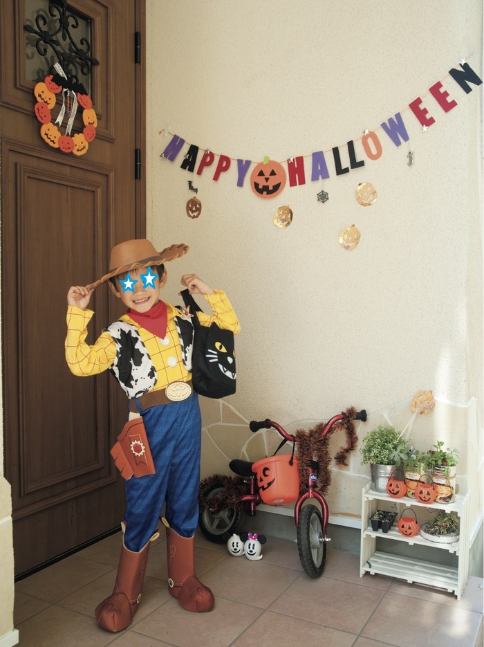 ハロウィンの玄関デコはお手軽キュートに❤