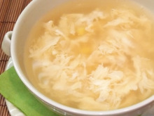 3分で完成!お店のようなふんわり卵の中華コーンスープ♪