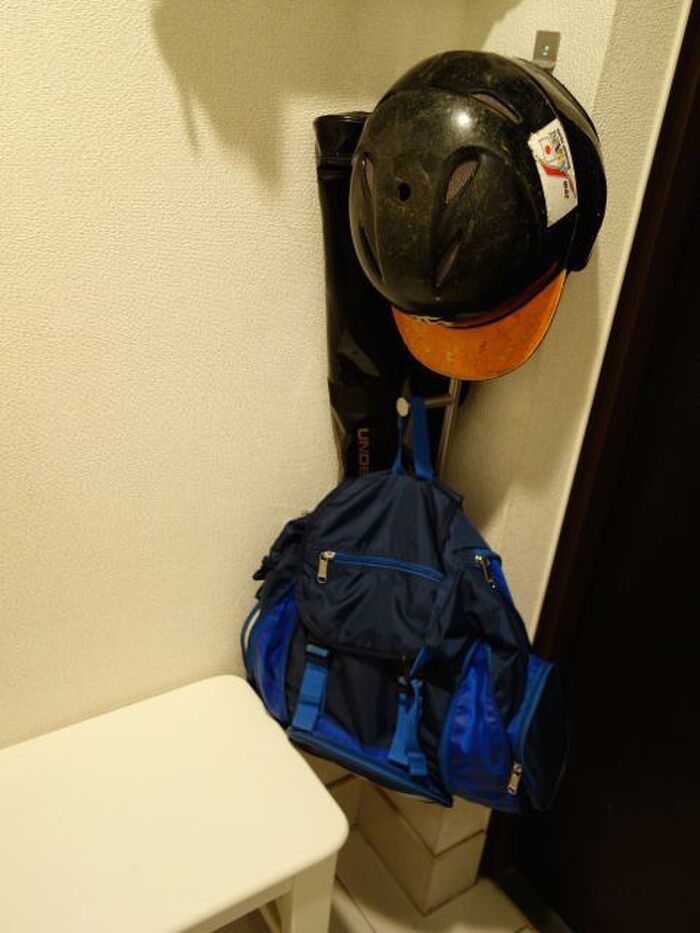 野球道具を掛けました。