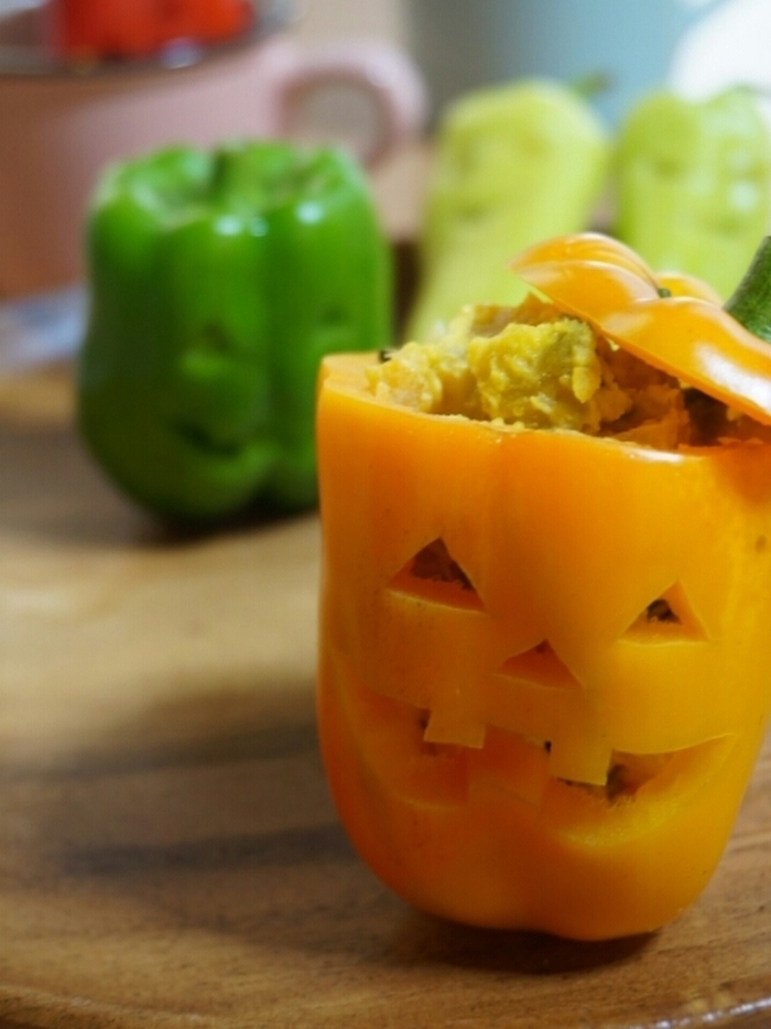 ハロウィンに♪パプリカで作るジャック・オ・ランタン