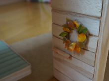 オール100均ドールハウスに扉を付けました