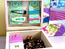 厚紙とはぎれで、パッチン止めをパッチン収納