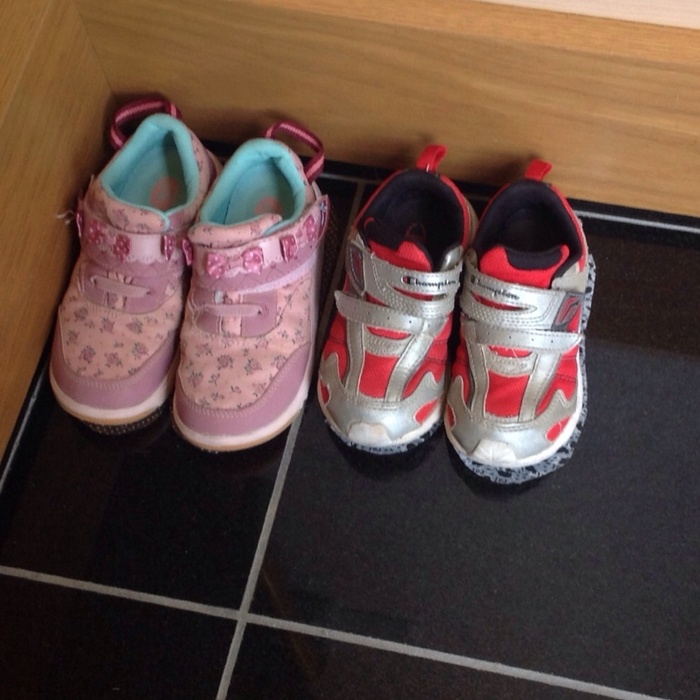 マステデコ型紙でピタッ!靴そろえられたよ!