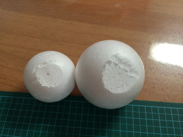 発砲スチロールボール