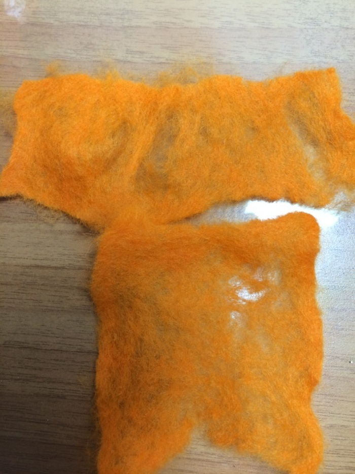 フェルト引き伸ばし