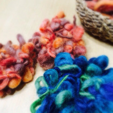 縫わない、編まないでできちゃうモコモコヘアゴム