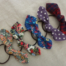 雑貨屋さんに売っていそう!リボンのヘアゴム