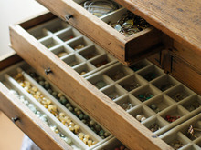 無印&アンティークのアクセサリー収納♪