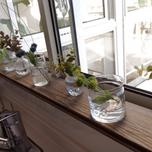 窓辺にフェイクグリーンコーナー