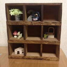 簡単☆セリアで☆安くておしゃれなアンティーク風飾り棚