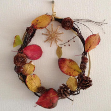 クリスマスリースの前に☆超簡単!”秋リース”を楽しみませんか?