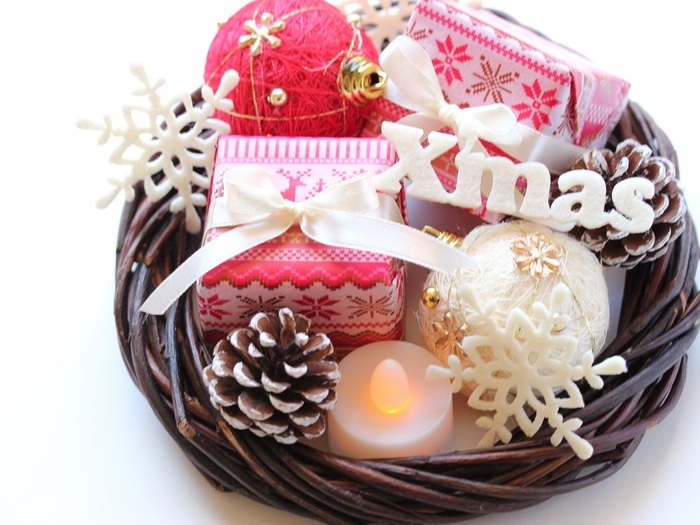 クリスマスに☆ワックスペーパーと厚紙で作るプレゼントボックス