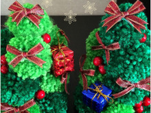 簡単 編まずに毛糸ぽんぽんで 手作りクリスマスツリー