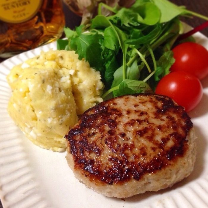 【簡単・節約・ヘルシー】つなぎなし!少ないお肉でもジューシーふんわり蓮根バーグ