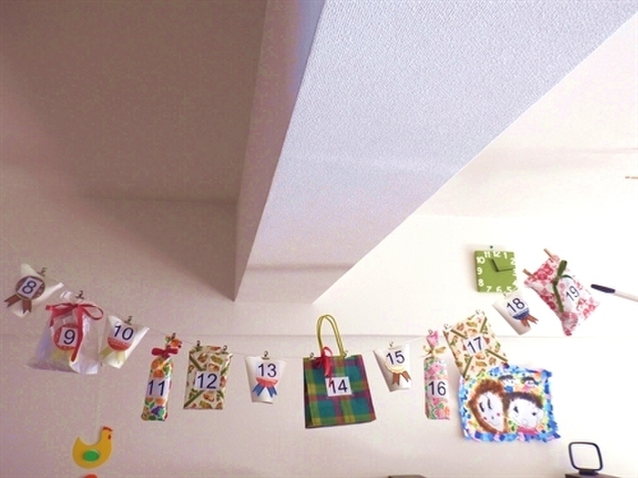 紐に目玉クリップで留めて完成☆