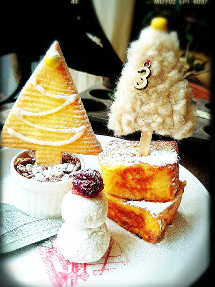 いつものおやつでWAKUWAKUクリスマスプレート