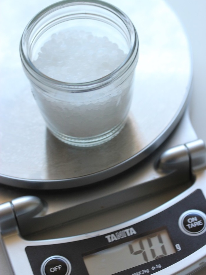 中身を測って入れます