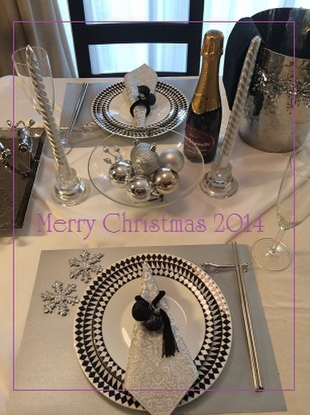 シルバーのランチョンマットは・・・