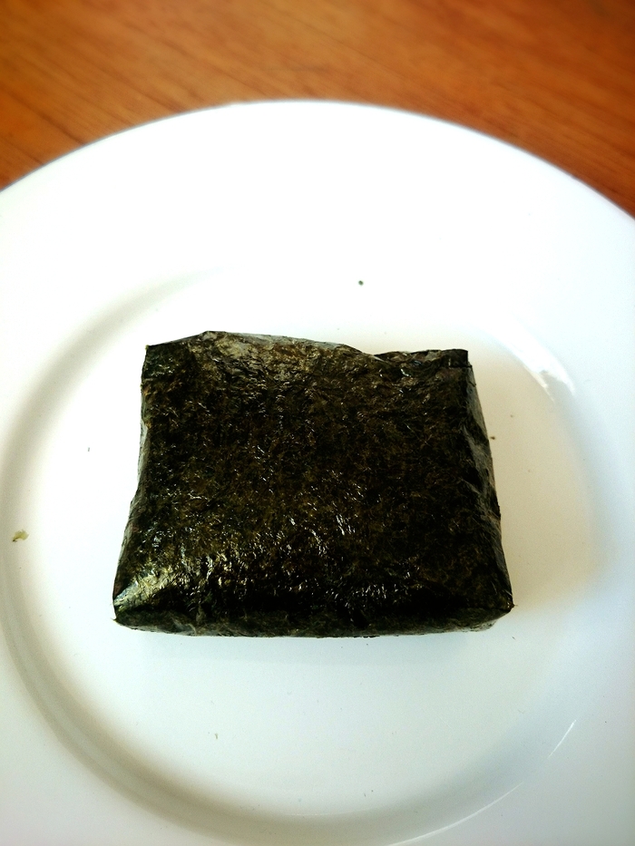 手前から奥にコロン!