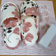 スリッパの汚れを一瞬でキレイに落とす方法