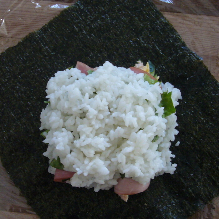 ごはんをのせる