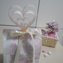 ハートがいっぱい!紙で簡単デコラッピング