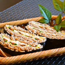 お蕎麦のおにぎらず 山かけそばを片手でね!