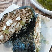 野沢菜入り蕎麦飯のおにぎらず♪