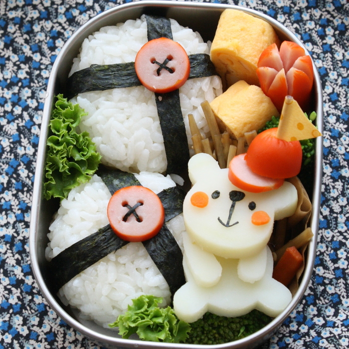 超簡単!ウインナーと海苔でボタン風デコの作り方