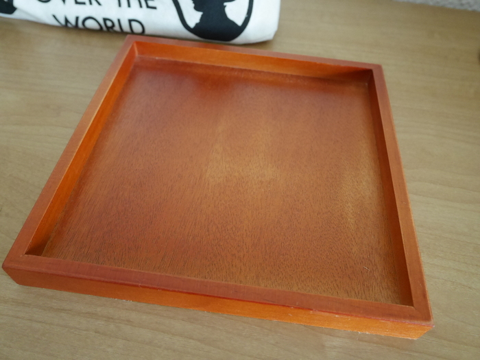 使い道多様!100均の木製トレー