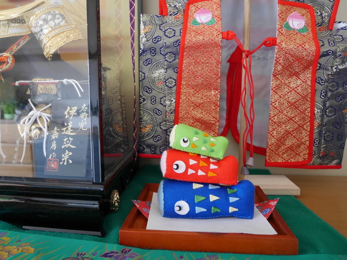 和小物を飾る台の代わりに