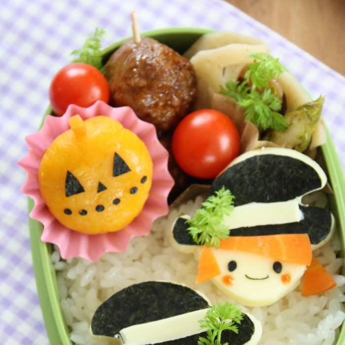 紙製はコロンとおかずがちょうど良い