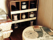 100均材料だけで簡単オシャレ♪飾れる収納棚