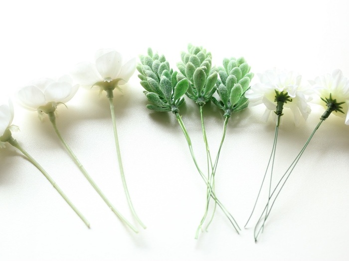 お花をそれぞれカット