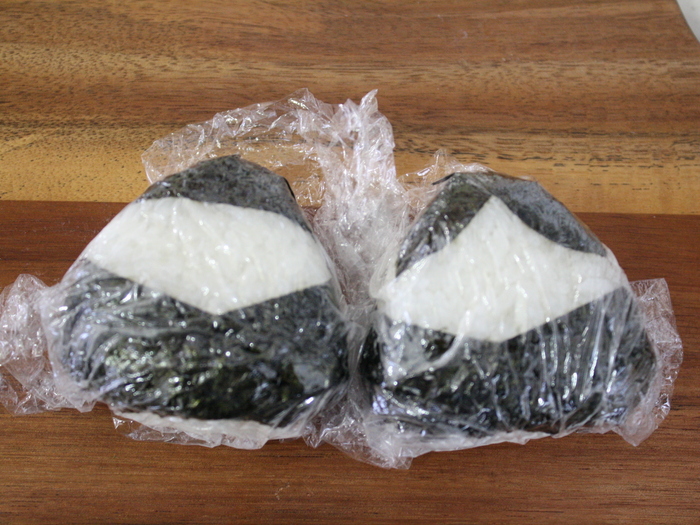 ラップに包んでなじませる