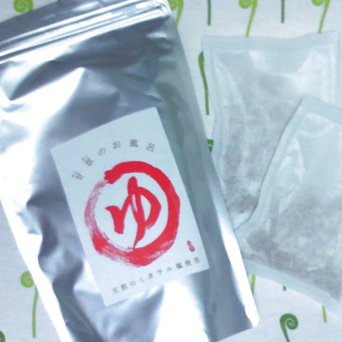 愛用(*^-^*)甘草のお風呂だけでしっとりボディ☆湯冷めしにくい、無添加入浴剤☆