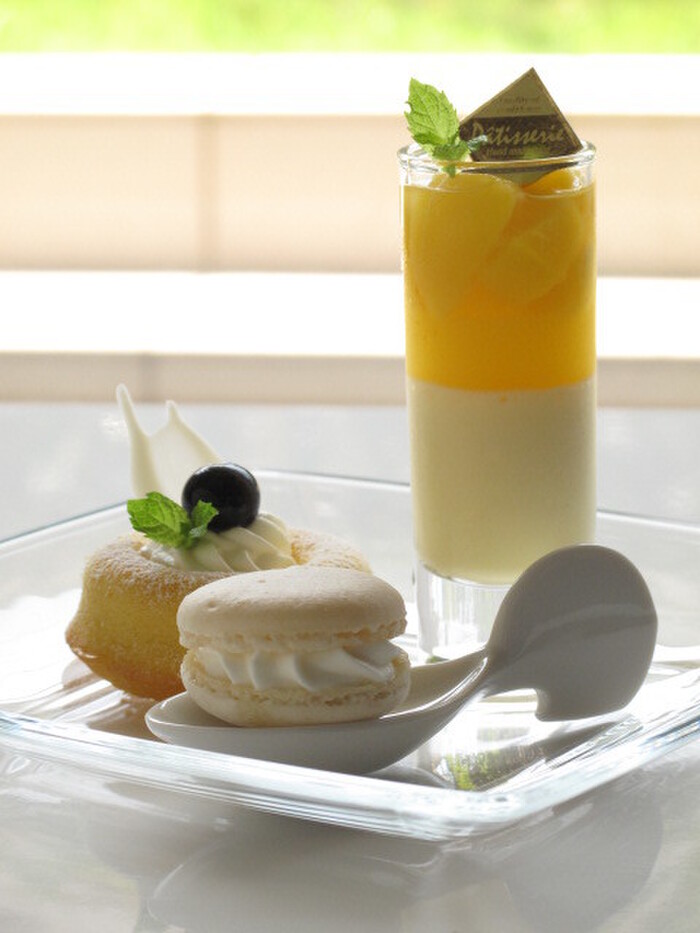 食器で高低差を出しつつ、味はまとまるように
