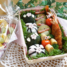 お花見のお弁当♪かわいい&楽チンな詰め方のコツ