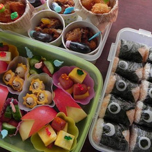鯉のぼりのデコおにぎり弁当♪
