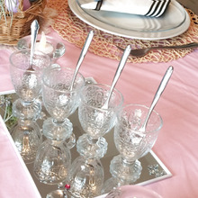 100均の鏡とシャワーカーテンで、春色テーブル作りました♪