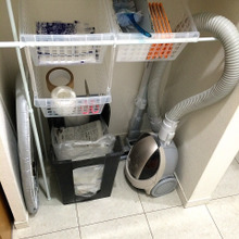 つっぱり棒でデットスペースがシステム収納庫に変身!