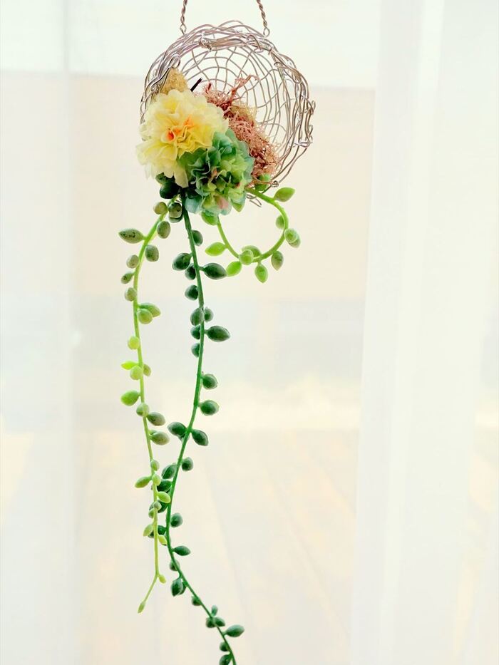 ツナ缶を型にして♪100均素材でワイヤーバスケットアレンジ